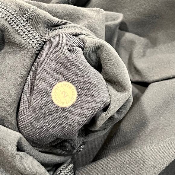 Lululemon align shorts dark teal/gray 8” women 2 - Picture 4 of 5